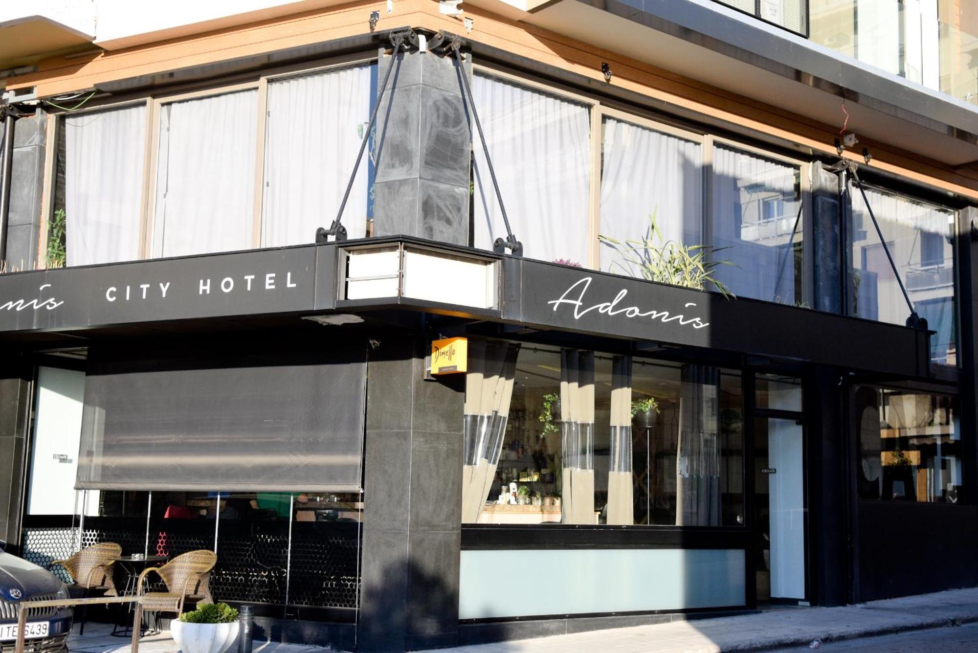 Adonis City Hotel パトラ エクステリア 写真